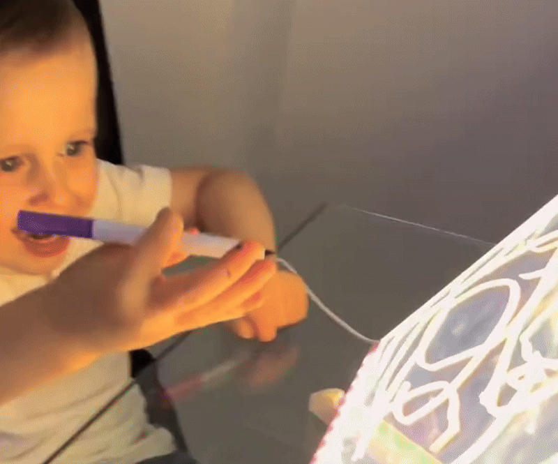 GlowKidz™ | Magisk Lys Tegnetavle – Kreativ Sjov For Børn