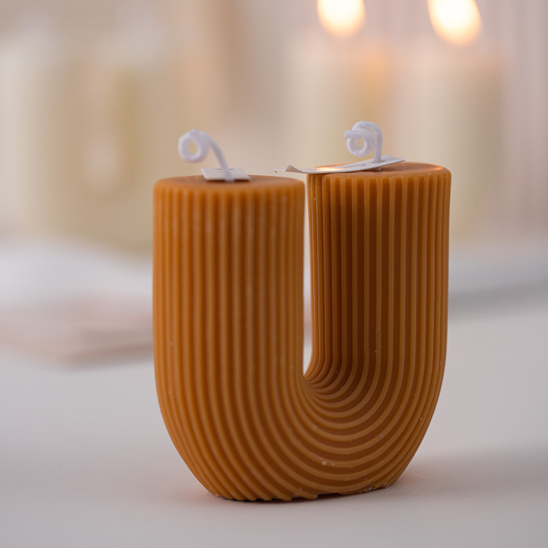 New creative geometric column candle